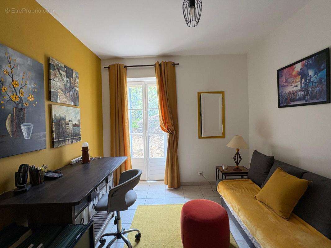Maison à CUCURON