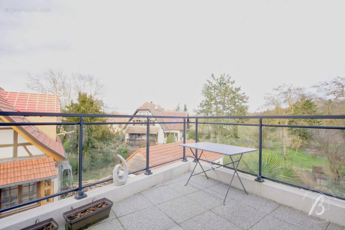 Appartement à SCHARRACHBERGHEIM-IRMSTETT