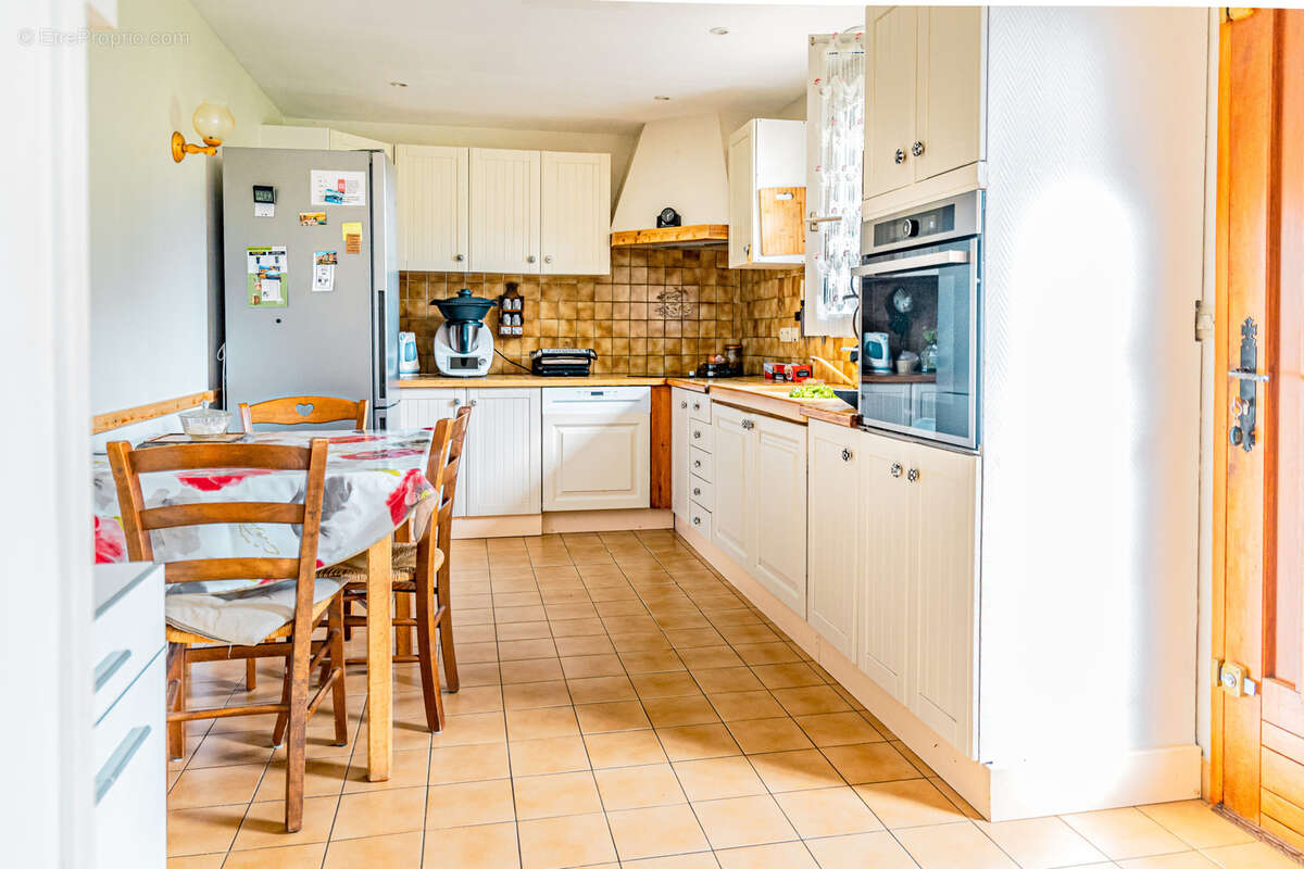 Maison à CAPOULET-ET-JUNAC