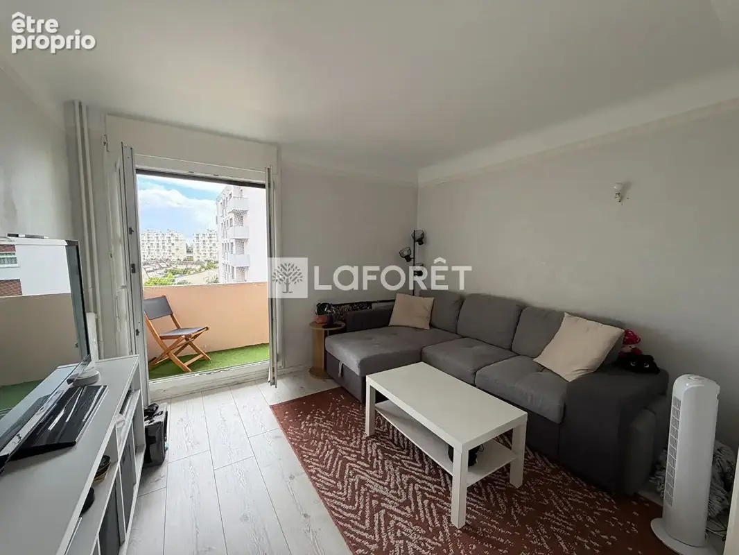 Appartement chalons en champagne - 4 pièces - 78.44 m2 - photo 2