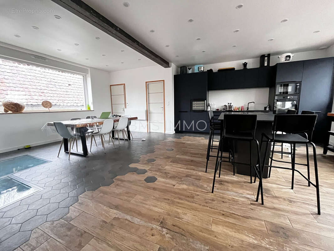 Maison à NOMAIN