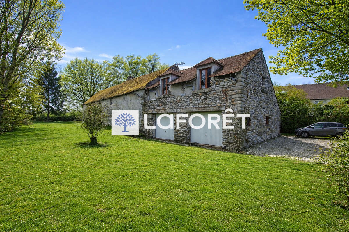 Maison à ROZAY-EN-BRIE