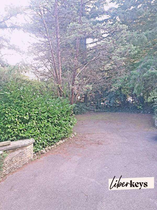 Maison à SAINT-HILAIRE-DE-BRENS