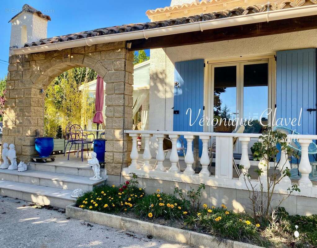 Photo 2 - Maison à UZES