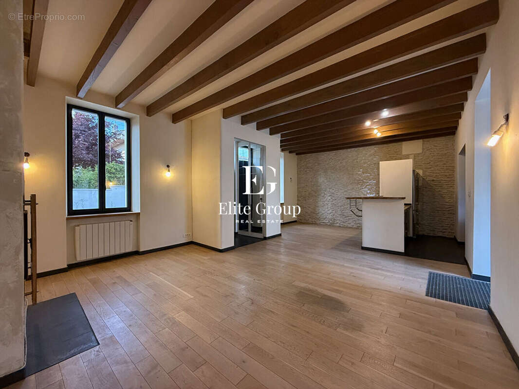 À vendre charmante maison de ville  à cognac -  5 pièces - photo 7