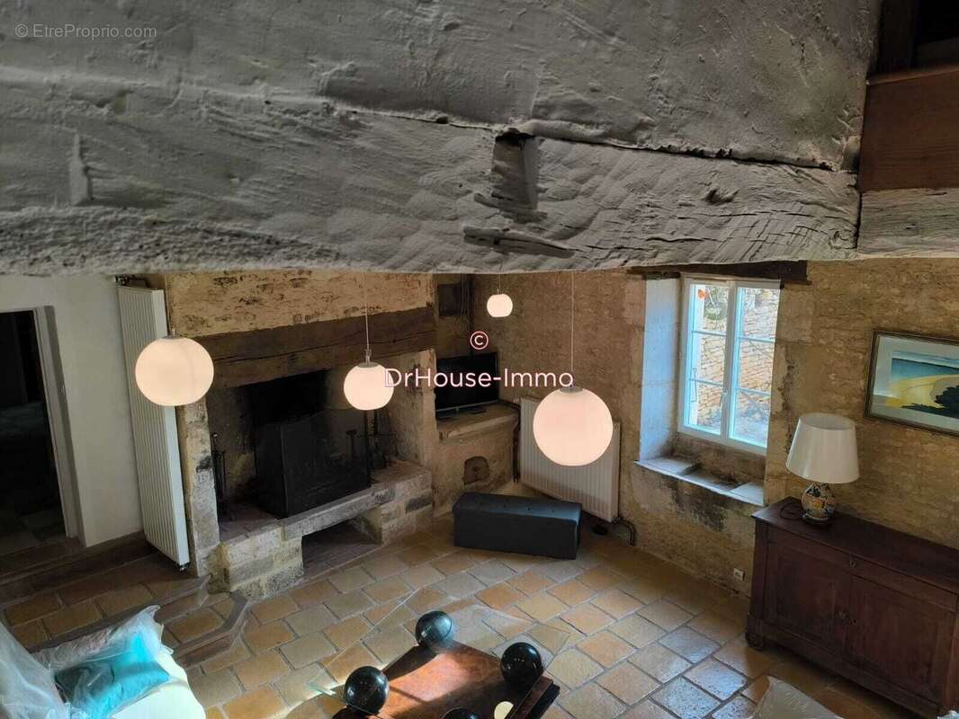 Maison à VALOJOULX