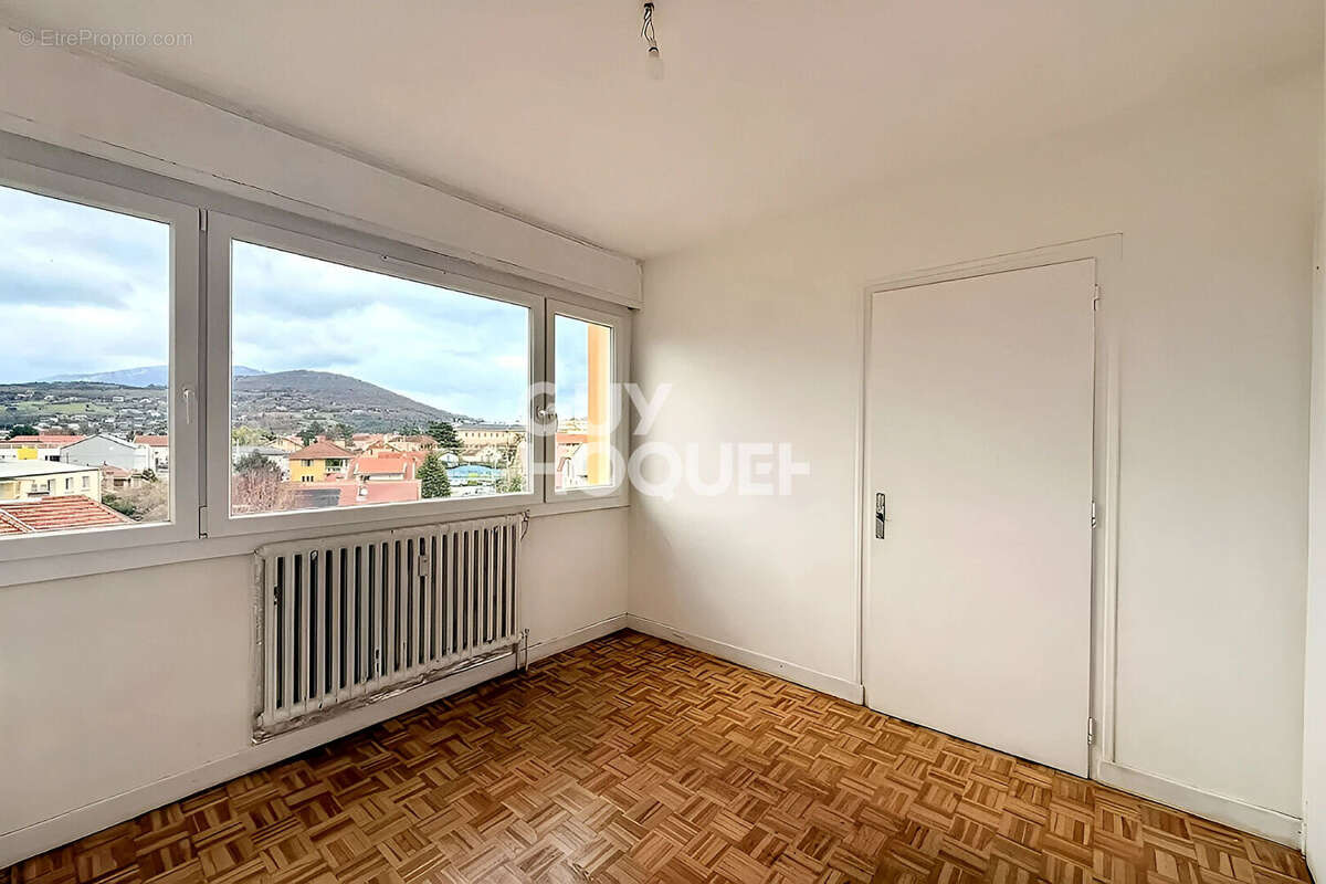 Appartement à AIX-LES-BAINS