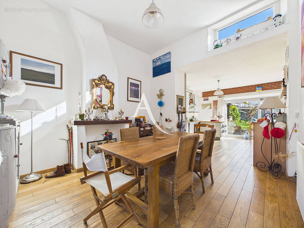 Maison à MONS-EN-BAROEUL