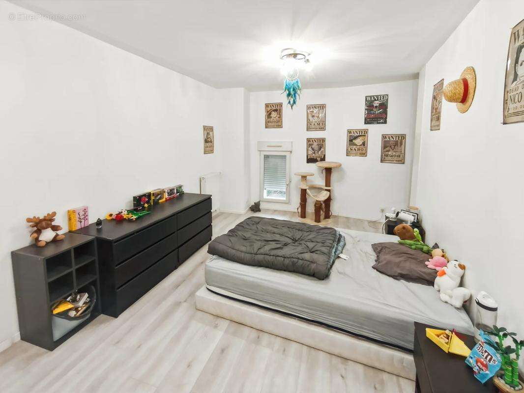 Maison à SAINT-AMAND-SUR-SEVRE