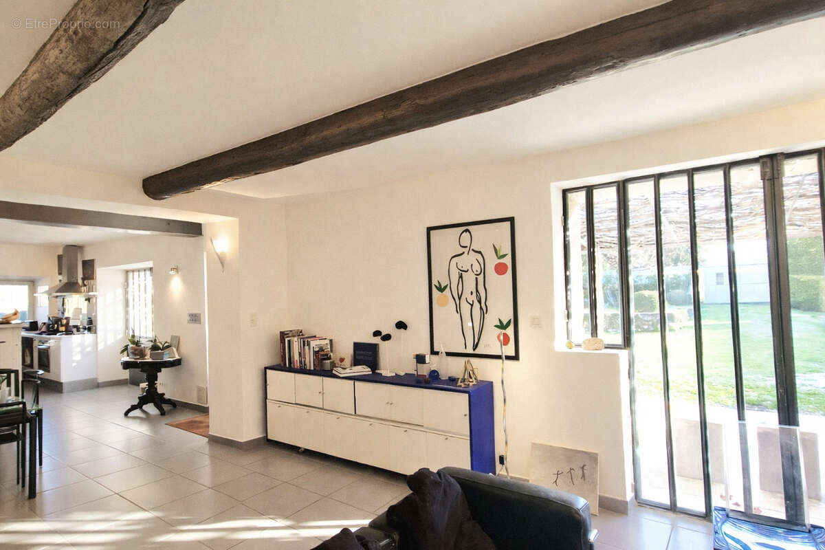 Maison à SUZE-LA-ROUSSE