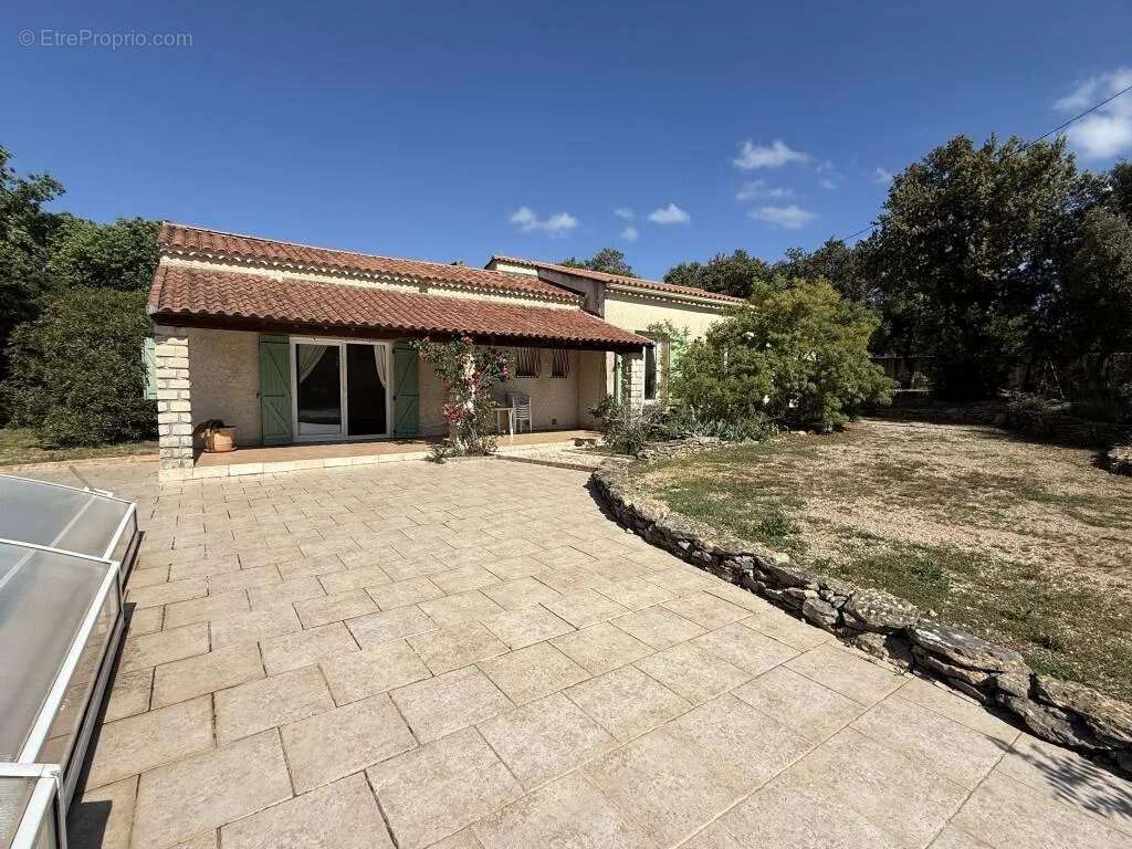 Maison à TOURVES