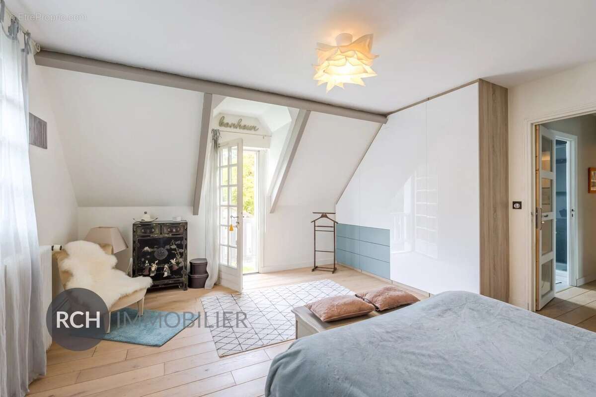 Maison à MONTFORT-L&#039;AMAURY