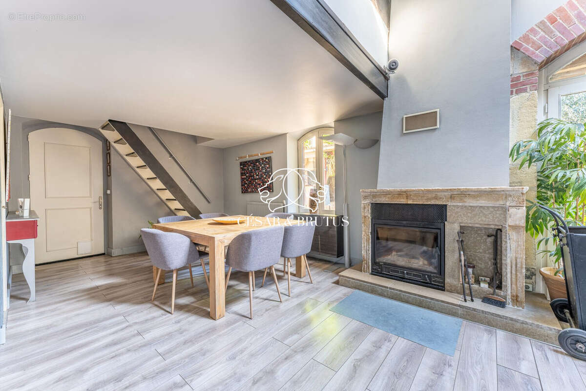 Appartement à VERNAISON