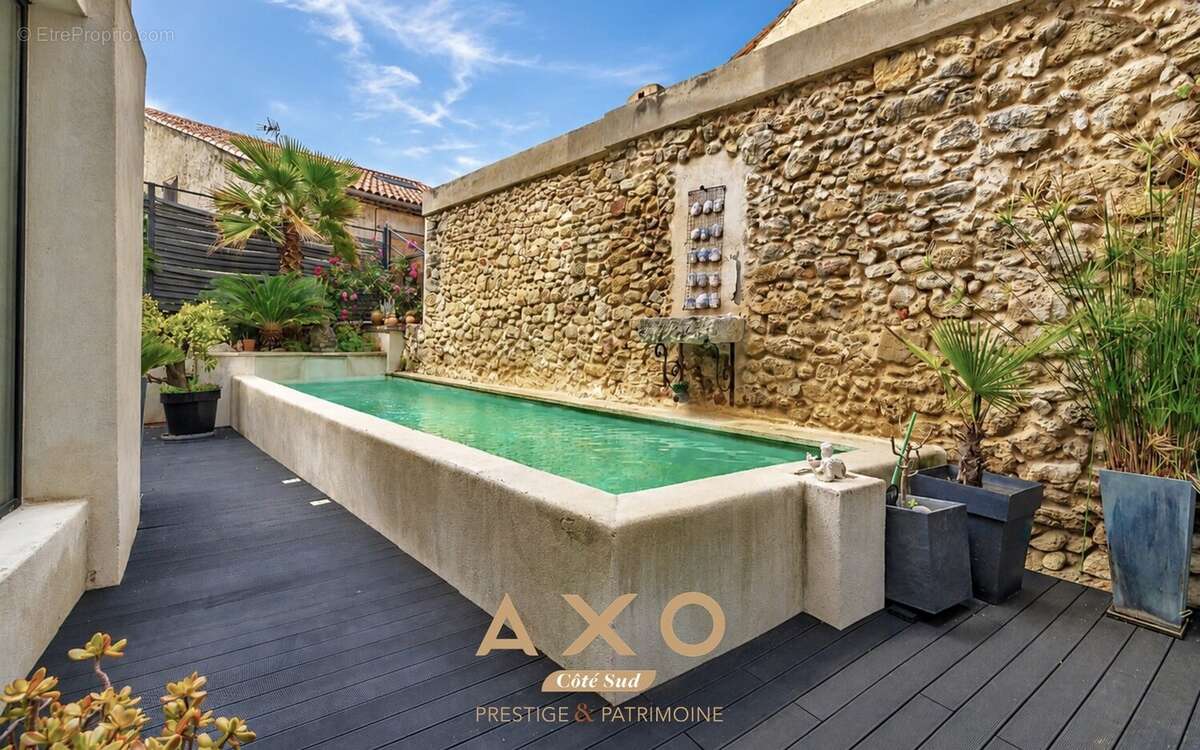 Lambesc - maison - 250m² - 3 chambres - piscine - 750 000  - photo 21