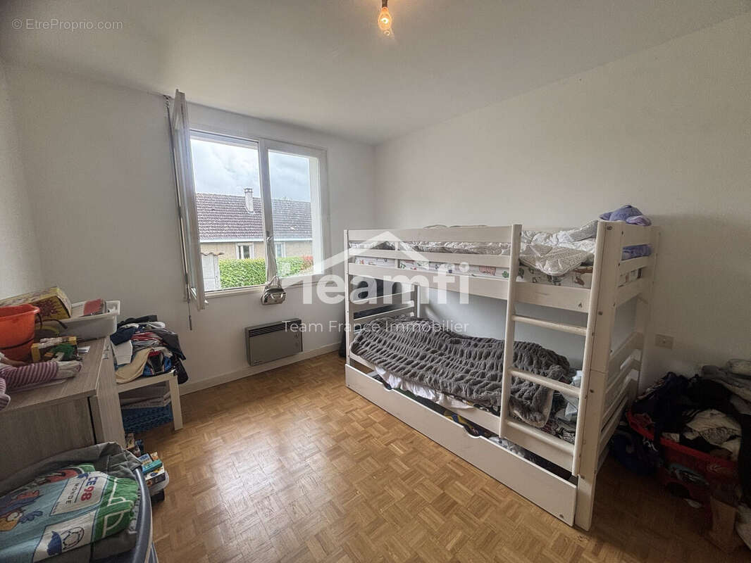 Maison 120 m² à Bourges  - photo 4