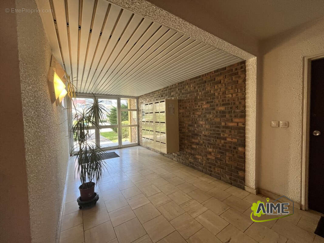 Entrée principale de la Résidence - Appartement à FORBACH