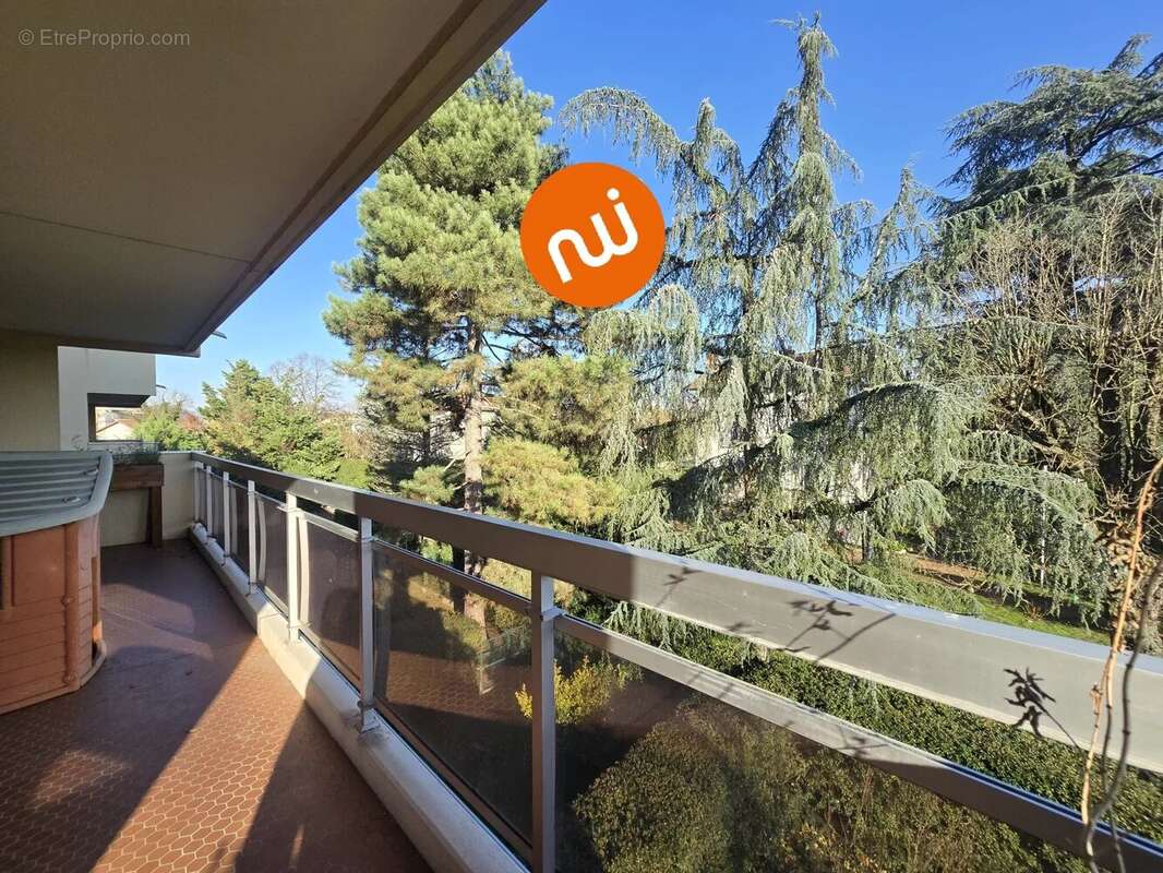 Appartement à TASSIN-LA-DEMI-LUNE