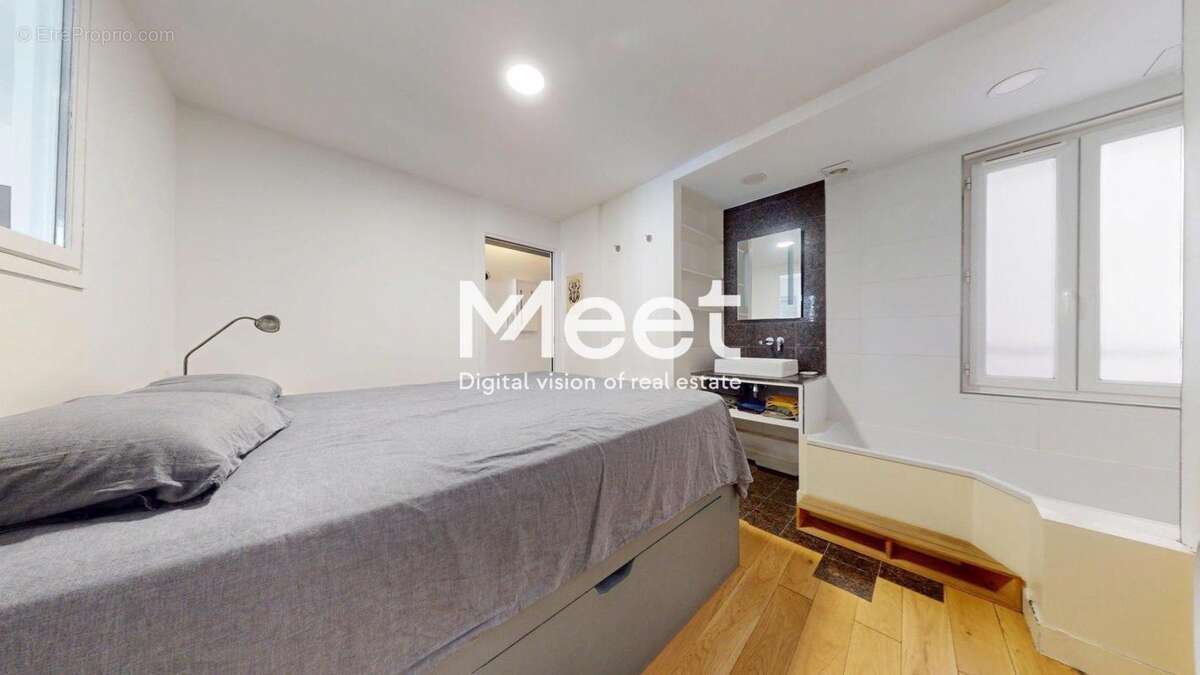 Appartement à PARIS-18E