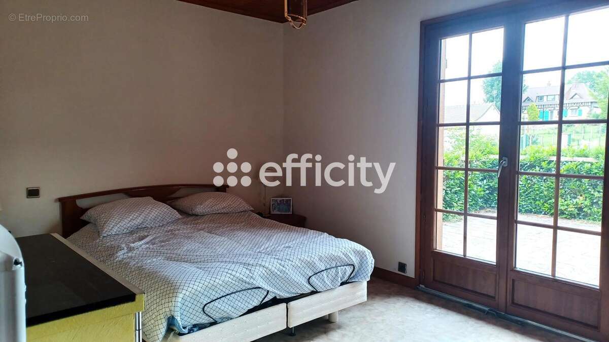 Maison 163 m² à Etrepagny  - photo 8