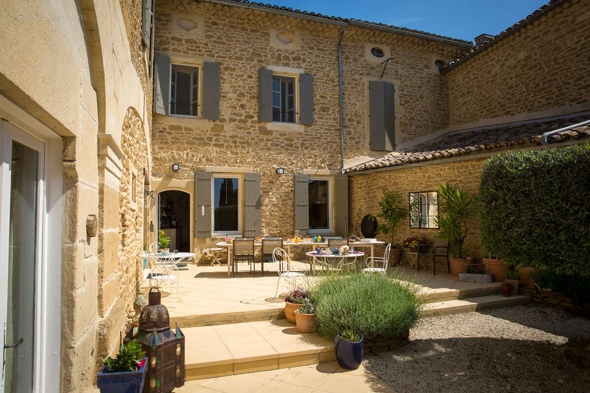 Maison à GRIGNAN