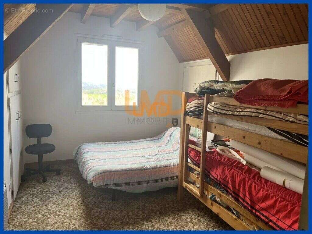 maison T7 sur sous-sol avec piscine sur 1653 m² de terrain clôt - photo 13