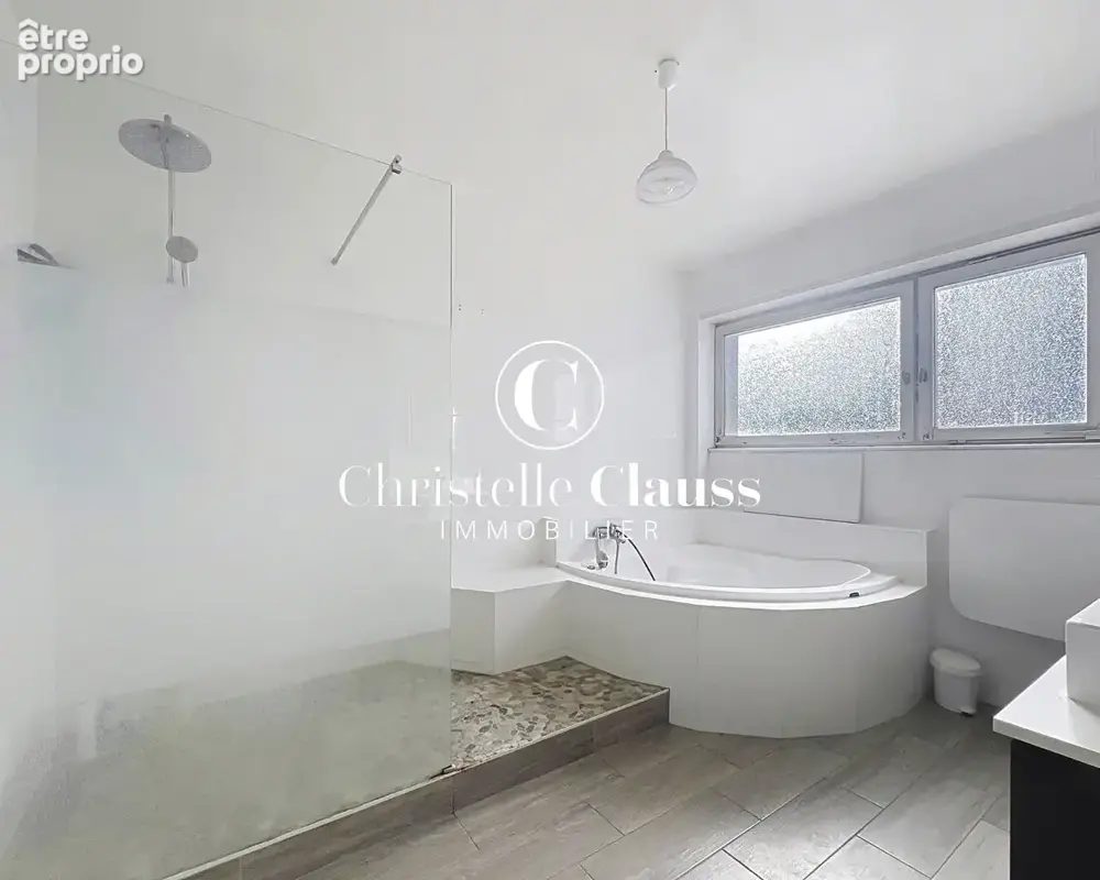 Appartement 4 pièces de 135,42 m²  Ittenheim avec véranda, garage et jardin partagé - photo 8