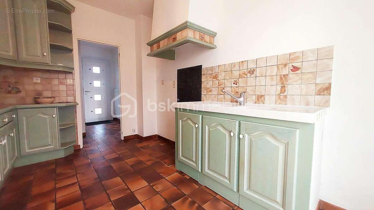 Maison à SAINT-PERAVY-LA-COLOMBE