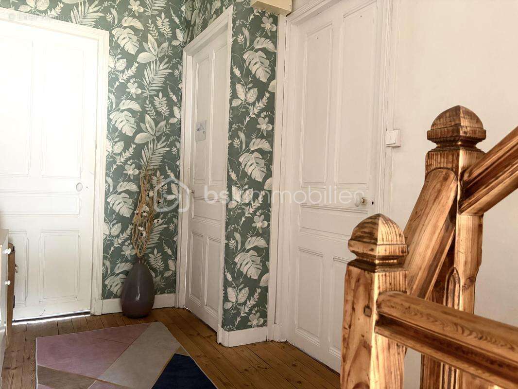 Maison à SAINT-QUENTIN