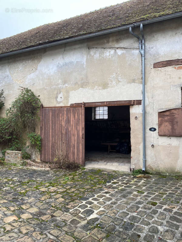 Maison à MONTEREAU-FAULT-YONNE