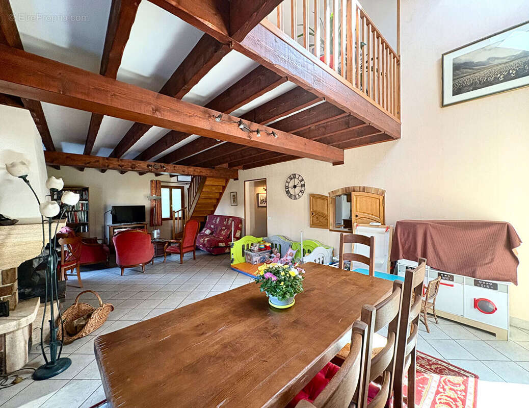 Maison à SAINT-CYR-L'ECOLE