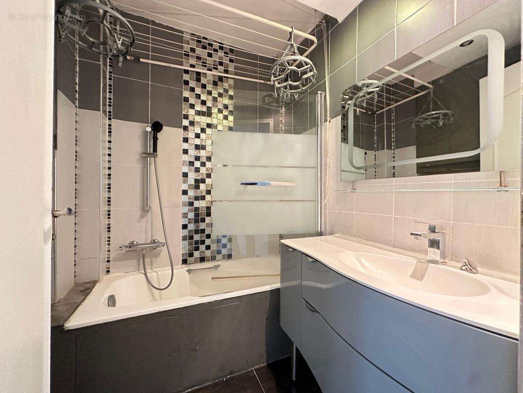 Appartement à SAINT-MAURICE