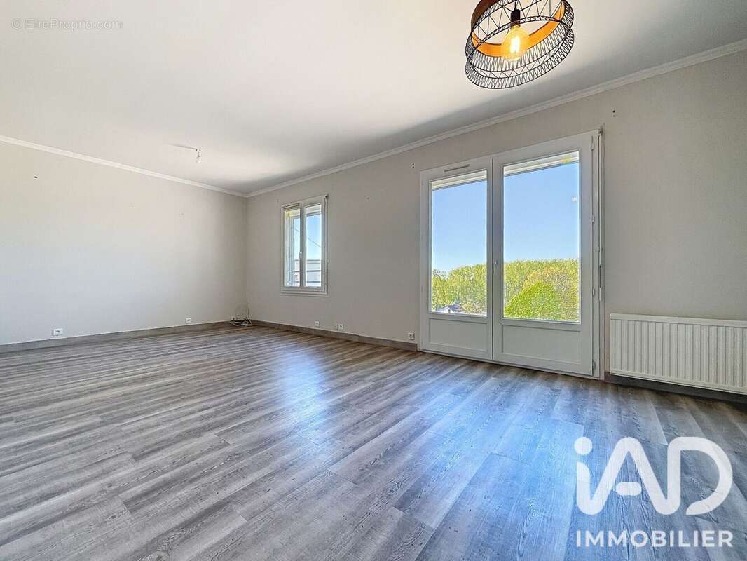 Maison 124 m² à Nevoy  - photo 2
