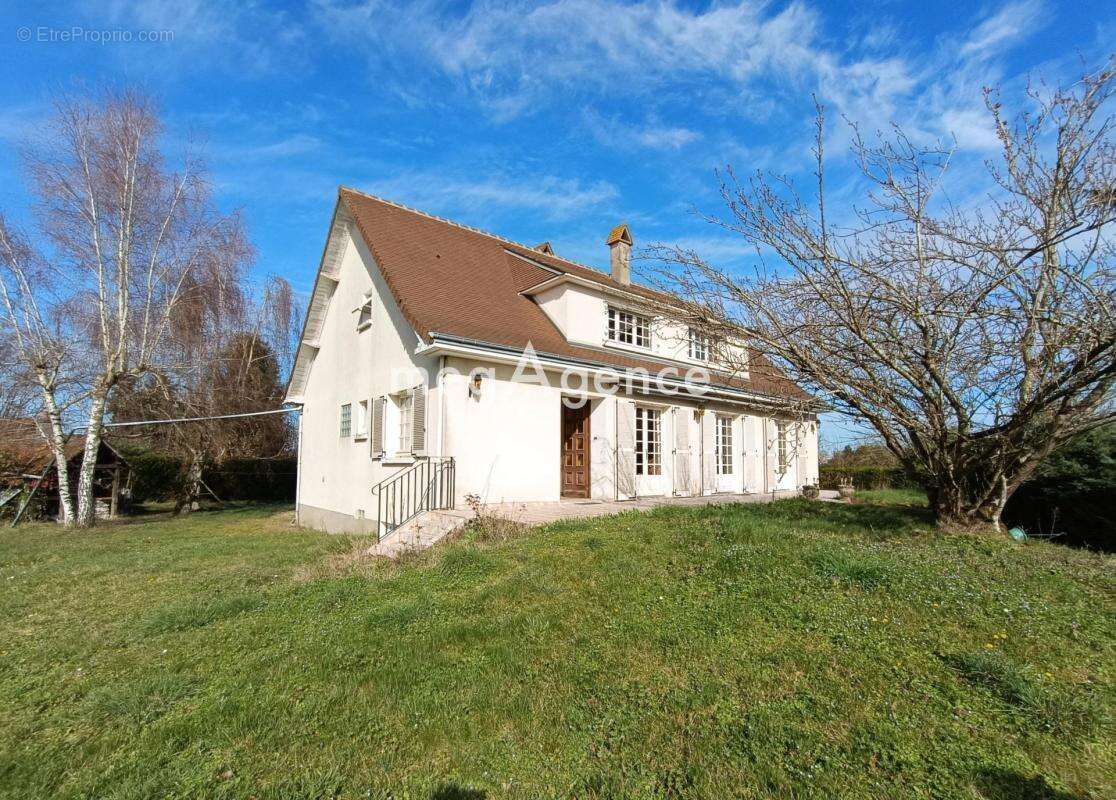 Maison à SELLES-SUR-CHER
