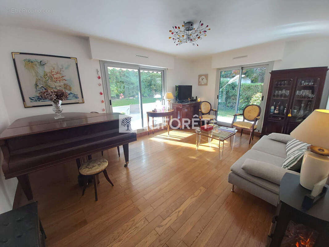 Appartement à LE RAINCY