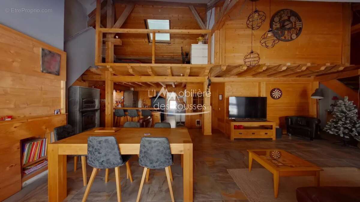 Maison à MIJOUX