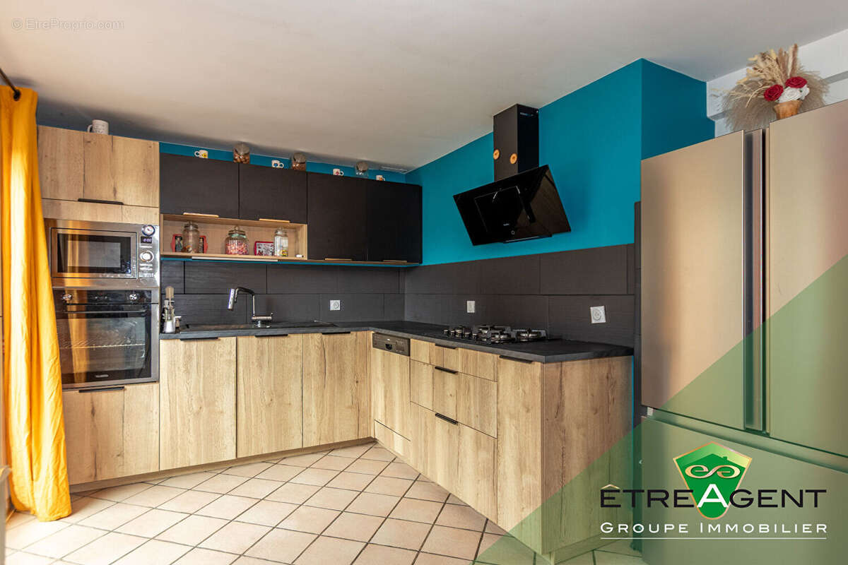 Maison à LES BAUX-SAINTE-CROIX