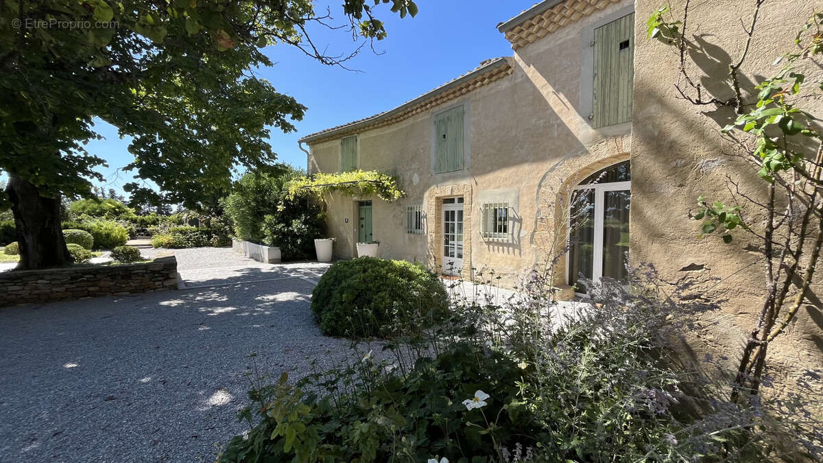 Maison à RASTEAU
