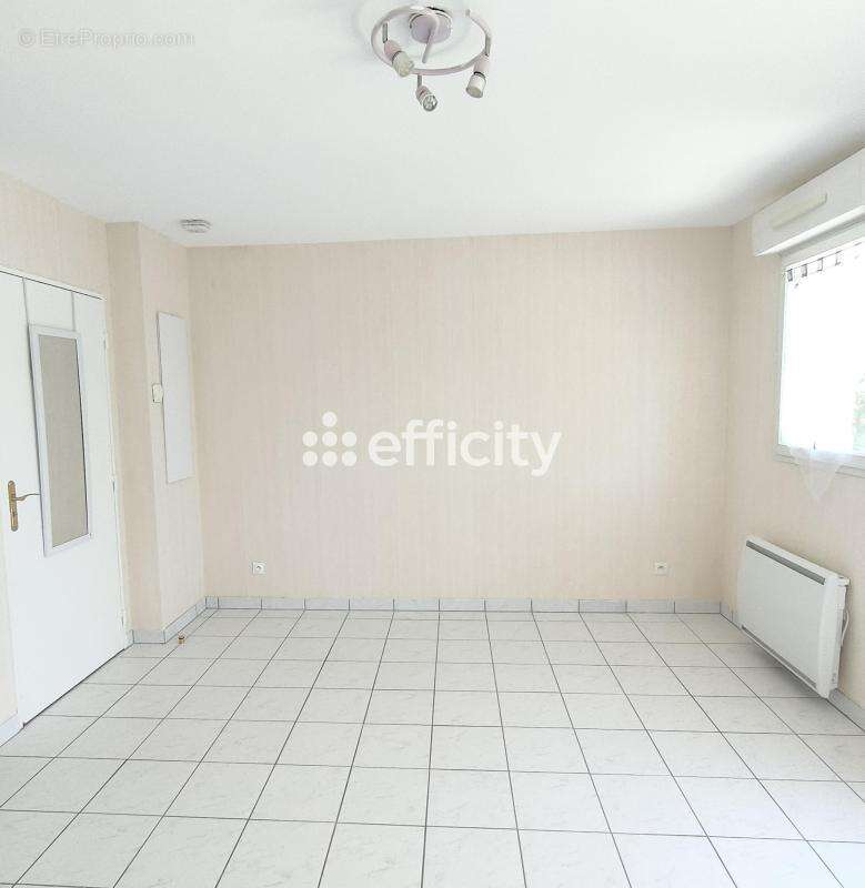 Appartement à VILLENOY