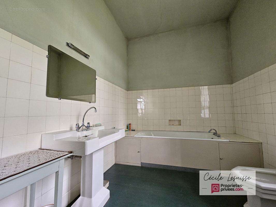 Maison à LILLEBONNE