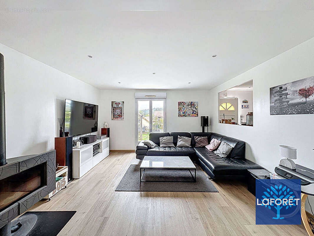 Maison à LA FERTE-ALAIS