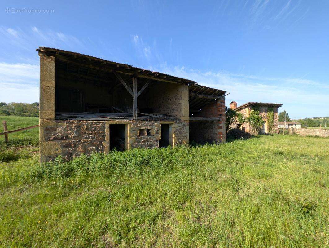 Maison 306 m² - 3 logements + 3 garages - Chassigny-sous-Dun (71) - photo 17