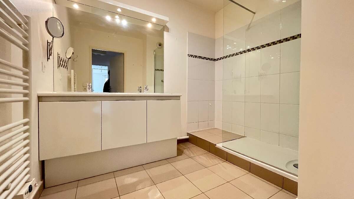 Appartement 108 m² à Louvres  - photo 9