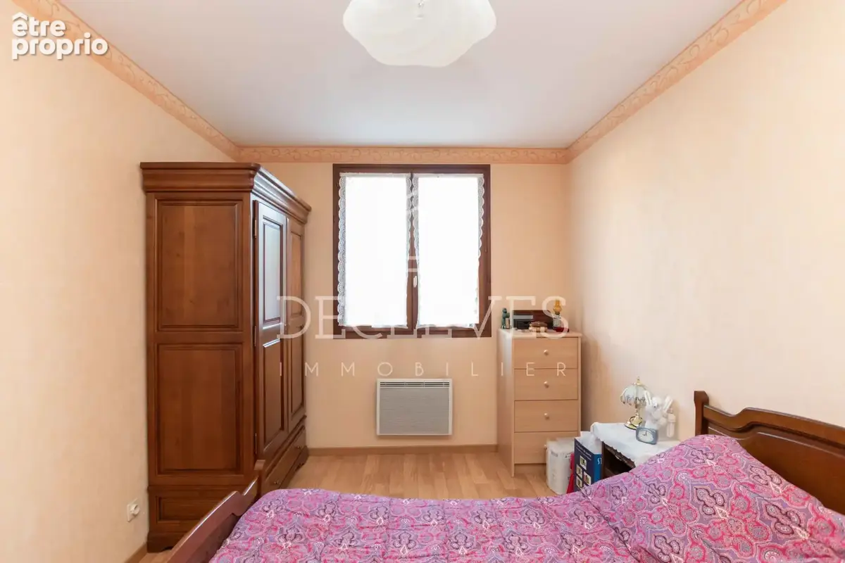 Maison de plain pied - orgeval   en plein cœur du village - photo 7