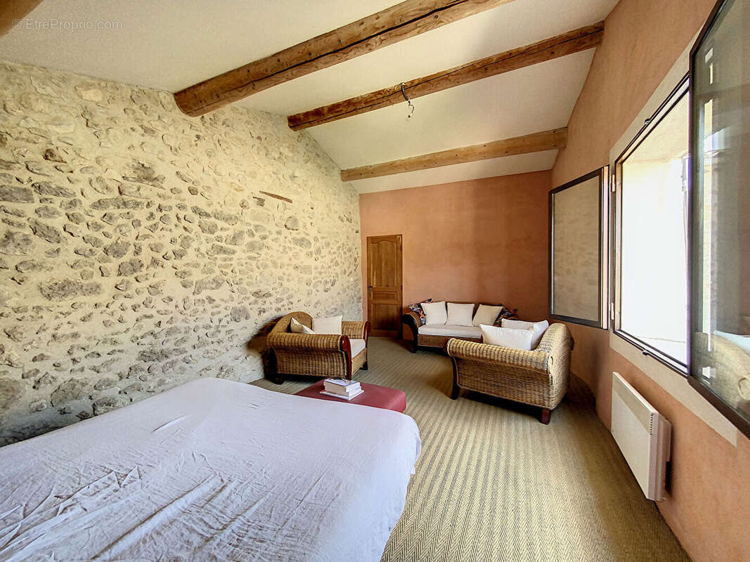 Maison à LA MOTTE-D&#039;AIGUES