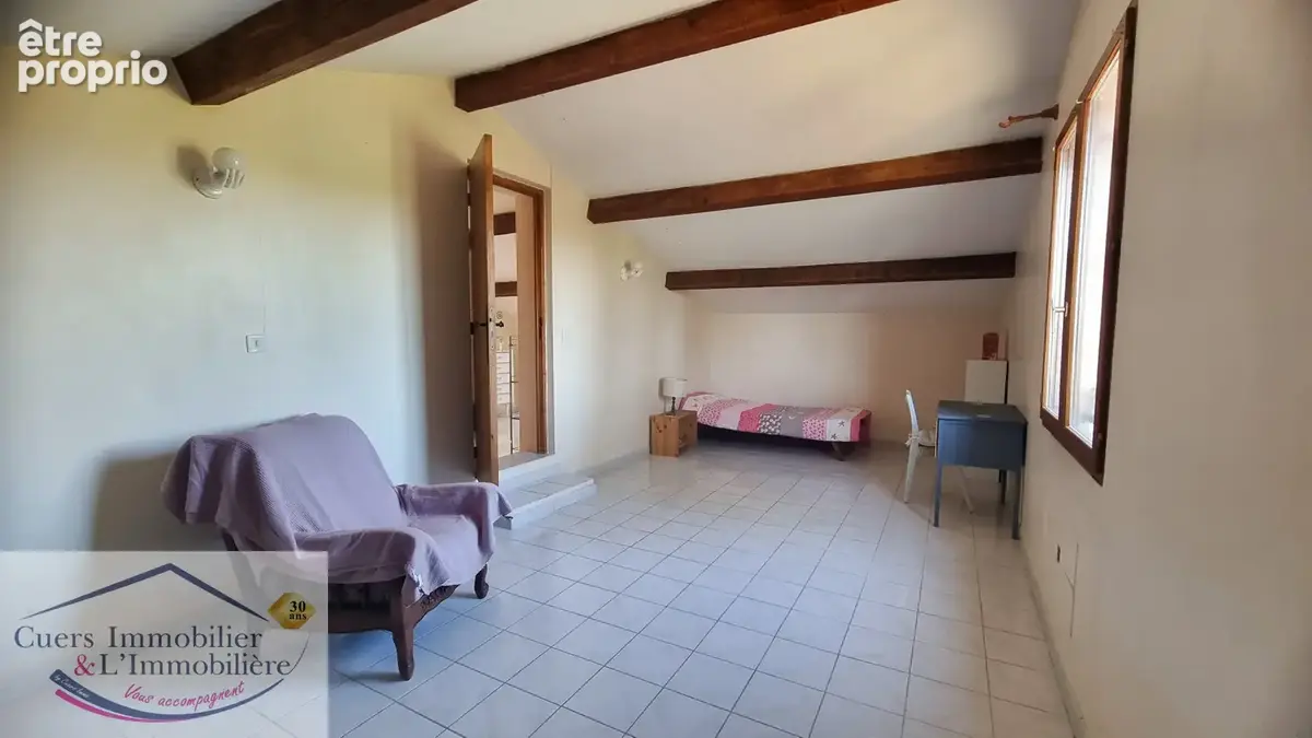 Sollies pont villa t5 de 135 m2 avec grand jardin - photo 12
