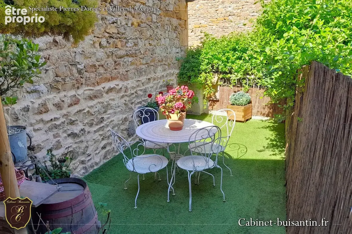 Maison de village en pierres avec terrasse et cour - photo 15