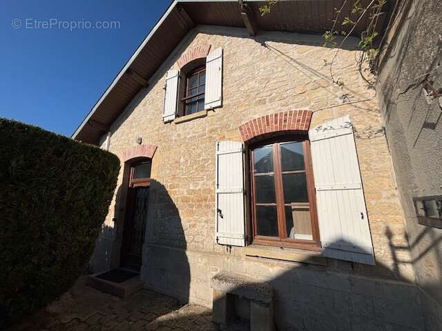 Appartement à PRECY-SUR-OISE