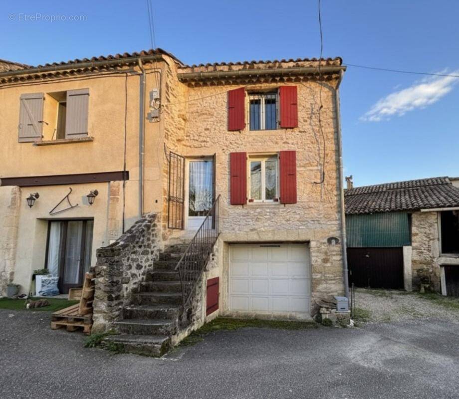 Maison à LA BAUME-DE-TRANSIT