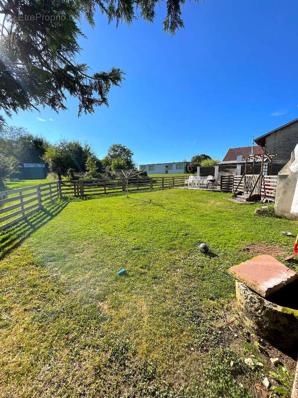 Maison à BRIAUCOURT
