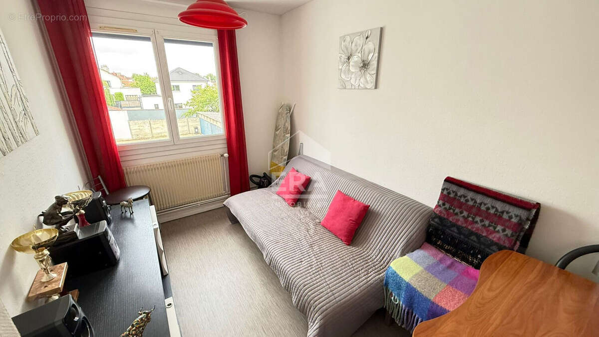 Appartement à SAINT-ETIENNE-DU-ROUVRAY